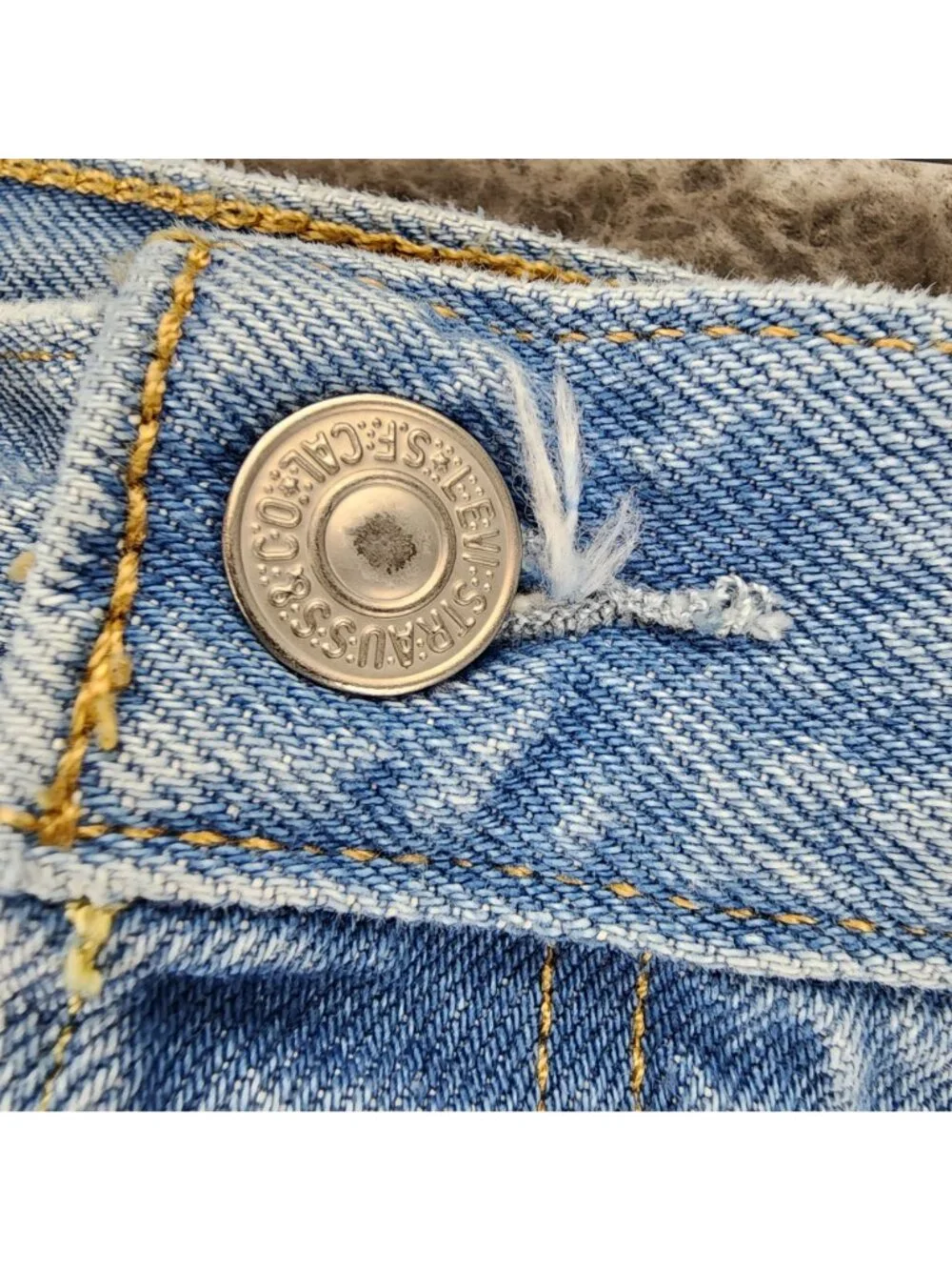 Levis Shorts Womens 34 Blue 501 Premium Big E Denim Button Fly Cutoff *Read*